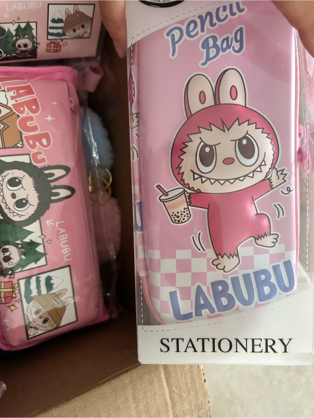 Crazy box k-pop, Sanrio and HK huge lot - Picture 3 of 7